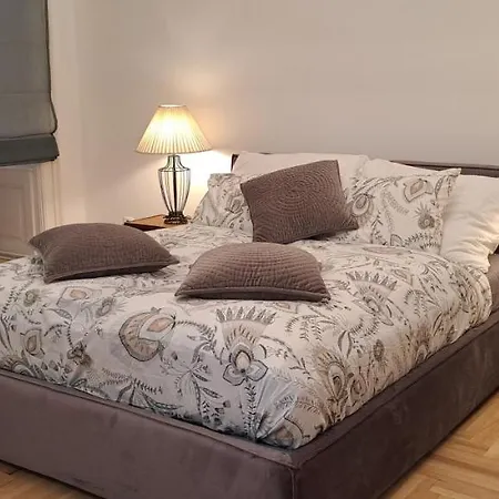 Apartamento Center Gold